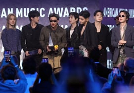 [速報] BTS、2年連続で『アメリカン・ミュージック・アワード』大賞を受賞