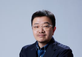 'COLONY' Director Yeon Sang-ho Praises Koo Kyo-hyun: "An Actor Who Changed the Paradigm of Korean Film Acting" [Interview ①]