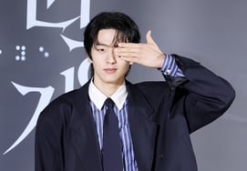 Lee Seung Ryong debut với phim điện ảnh đầu tay 'The Eye' [★Ảnh]
