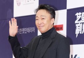 イ・ソンミン、'パミョ'のチャン・ジェヒョン監督に会うのか..「提案された作品の一つ」 [公式]