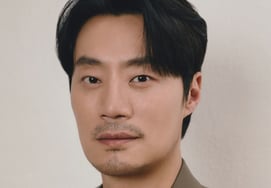 Lee Hee-jun: "He was concerned about Seo Ji-hye," mistaken for a "melodrama" — The "Scarecrow" behind-the-scenes revealed [Interview ②]