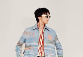 G-Dragon 'Even Standing, He's a Photoshoot Star' [★Photo]