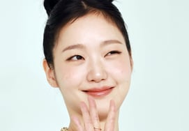 Kim Go-eun: «Está llena de encanto» [★Fotos]