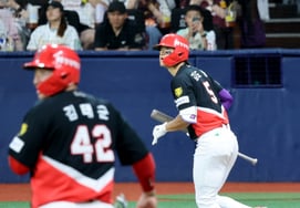[Photo] "Three RBIs even without a home run" — sweep of three RBIs with bases loaded Kim Do-young