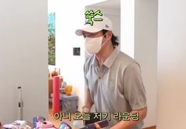 "I only saw your eyes, but you're handsome" Jang Dong-gun makes a direct appearance..♥Ko So-young with a beaming smile [Star Issue]
