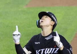 'Top Batting Average and Hits Leader Won Jun Choi' — A Champion Coach's Firm Conviction: "Even Kim Hyun-soo or Choi Hyung-woo..."