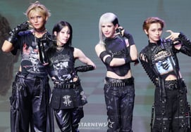 "Genderless 男 Group" X Love... Альбом, который так мучил меня.Я не чувствую, что я вернусь" [Звёздный путь]