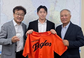 Hanwha ký hợp đồng với Park Sang Mok - Yeoncheon Miracle để trở thành cầu thủ bóng đá chuyên nghiệp đầu tiên" sự quyết tâm