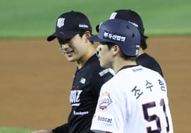 [Photo] Sugimoto: "The tug-of-war and hustle battle were too much"