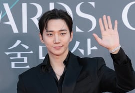 'AAA Nam Shin' Lee Jun-ho ocupa el segundo lugar en la categoría de actores masculinos de Star Ranking