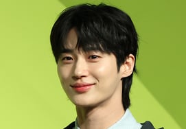 論争はない..変宇石、スターランキング男性俳優3位を維持