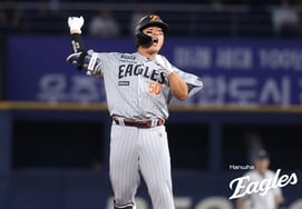 'Wang Yencheng primera salida prematura→2:7→18:7' Hanwha da la vuelta a esta situación con Kang Baek-ho y Kim Tae-yeon en un espectáculo de 8 carreras impulsadas... NC termina la gira con 1 victoria y 1 derrota [Resumen del campo en Changwon]