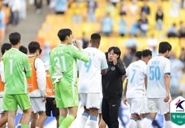 'El hechizo de Choi Sung-yong': el DaeguFC, totalmente transformado, con el 'liderazgo de hermano mayor' que ha conquistado a los jugadores [Desde Yongin]