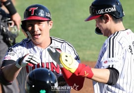 [Foto] Oh Ji-hwan sonrió desde la primera entrada