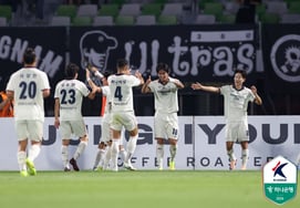 "金珉载进球取消"城南队最终与水原FC队0比0握手言和 4场比赛无胜绩 [水源现场评论]