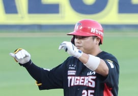 [Foto] Han Jun-soo con una carrera impulsada: «El béisbol no ha terminado»