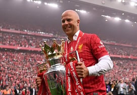 'Shock': Liverpool sorprende con destitución oficial, el entrenador Slot deja el título de la 'Premier League'... "Ya se ha elegido al sucesor"