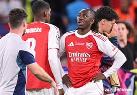 "El Arsenal perdió tiempo y el árbitro lo marcó": Nasri, con declaraciones calculadas, dice "fue castigado"... "Finalmente se convirtió en leyenda" al elogiar al PSG "campeón"