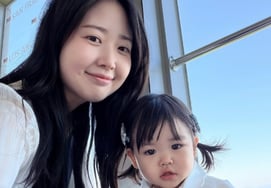 Hija de Park Soo-hong y Kim Da-ye, estado actual a los 19 meses de edad: "Ahora incluso hace poses"