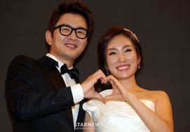 尹亨彬♥郑京美，离婚传闻并非事实。并排否认"幸福地生活" [综合]