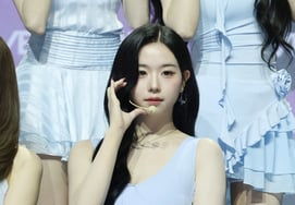 tripleS Kim Chae-yeon 'doll-like beauty' [★Photo]
