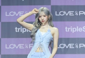 トリプルエスのチョン・ハヨン「愛らしい美貌」 [★フォト]