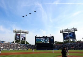 'Великолепное' отношение Doosan Bears к корейским солдатам → Причина, по которой сын героя «Хёнджин сержант» улетает на гору