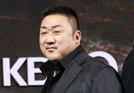 Ma Dong Seok (ngày 2/4) chia sẻ tin buồn về người cha đáng tiếc của mình♥ Cùng với tang lễ dự kiến [chính thức]