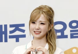 Seimei Name Hitomi: "What's the difference between Japanese and Korean variety shows? Korea's filming takes longer." [Sudden Japan-Korea Match]