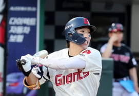 'Concluida la sanción de 50 juegos': Kim Dong-hyeok de Lotte regresa al primer equipo tras 3 meses de apertura; Reyees, con 'lesión en el muslo', sale en el puesto 3 y como bateador designado [Desde Gwangju]