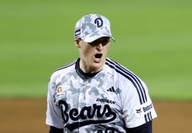 "Làm ơn cho em cú strikeout để phòng thủ ít hơn..." Park Chan Ho đùa 'KKKKKKKK' và 'mở rộng hợp đồng', Benjamin 'cuộc diễu hành không để mất điểm trong 25 hiệp'