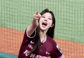[Một lần thôi] Hiệp thứ 7 là 8-1 rồi. 'Có thể nhìn thấy lối thoát liên tiếp'!' Kang Soo Kyung của Landersfield