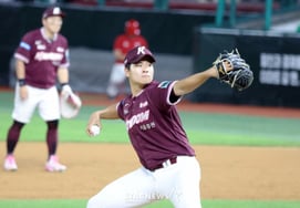 [Foto] Park Ji-sung, quien asumió la responsabilidad en el noveno inning