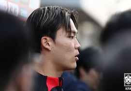 "Un jugador sin número" Oh Hyun-kyu, que tragó lágrimas hace cuatro años, viaja al Mundial con el "18" que soñó
