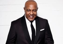 'Aladdin' and 'Beauty and the Beast' OST singer Peabo Bryson passes away from stroke [★Hollywood]