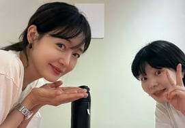 "Soon I'll be a third-time mom"... Sung Yu-ri shares happy moments with Lee Moon-jeong, who is about to give birth