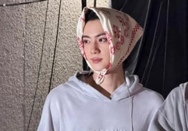 防弹少年团Jin，My One Pick连续118周获得第一名..连续29个月月刊'No.1'