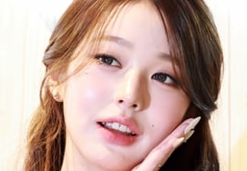 "En otro video, con las manos juntas y con respeto"... Jang Won-young, la 'verdad' del control de salida en el aeropuerto [Star Issue]