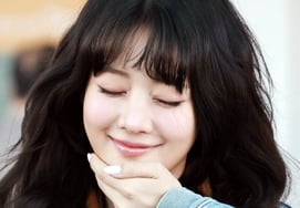 Girls' Group IVE's Minnie 'Lovely Smile' [★Photo]