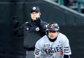 'Kang Baek-ho se queda fuera de nuevo': Kim Kyung-moon expresa preocupación: "Él dice que está bien...", Yoo Min juega como titular por segunda vez consecutiva en la 2G [Desde Busan]