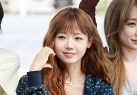 I.O.I Choi Yu-jeong 'Cute Heart' [★Photo]