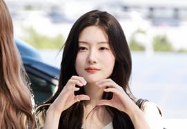 I.O.Iのチョン・チェヨン「水に浮かぶ美貌」 [★フォト]