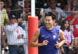 [Foto] Son Heung-min, sonriendo mientras corre