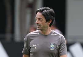 [フォト] アロソコーチ、初戦が重要