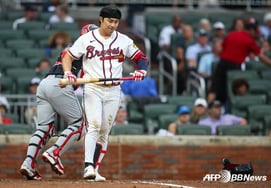 'Kim Ha-seong, what now?' Third start in three games, yet hitless again → Batting average drops to 0.096... Left regrets even in trusted defense [ATL Review]