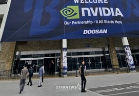 [Foto] "Bienvenido, NVIDIA; bienvenido, Jensen Huang": Gran pancarta en el estadio de béisbol de Jamsil