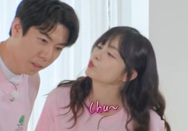 'Running Man' Jeon So-min and Yang Se-chan: Another Love Line? HaHa Says, "Kiss!"