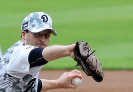 [Photo] 'Disappointing early four runs allowed' Benjamin starts against Kiwoom