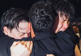 The coach who scouted Lee Hyun-jung since his days in Australia and brought him to Japan to win the championship together... leaves Nagasaki for the U.S.
