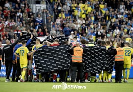 "Lost consciousness briefly": Ericsson collapses again after 5 years of cardiac arrest, but fortunately regains consciousness → Match canceled as planned